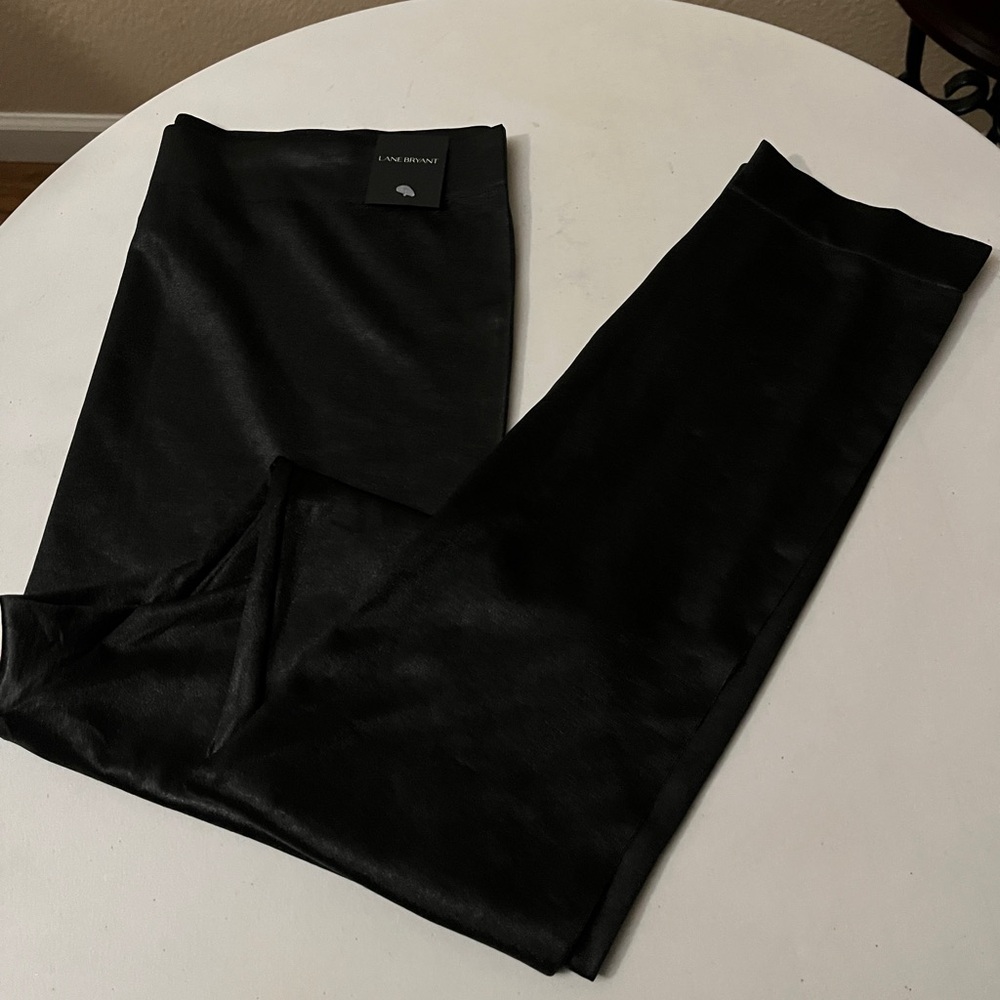Lane Bryant Black shimmery leggings.Size E/F